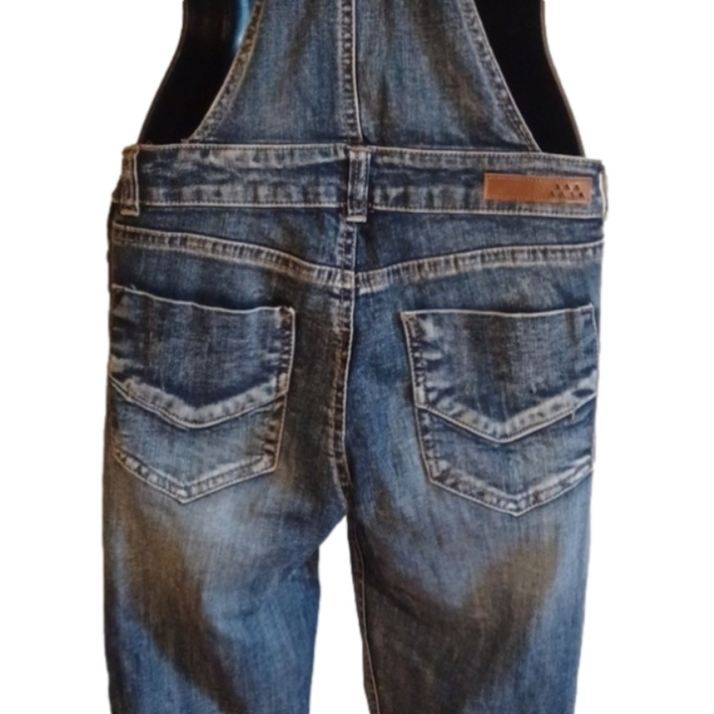 DISTRESSED overalls by Dollhouse. Size 7 .Great for Spring! - Picture 7 of 14